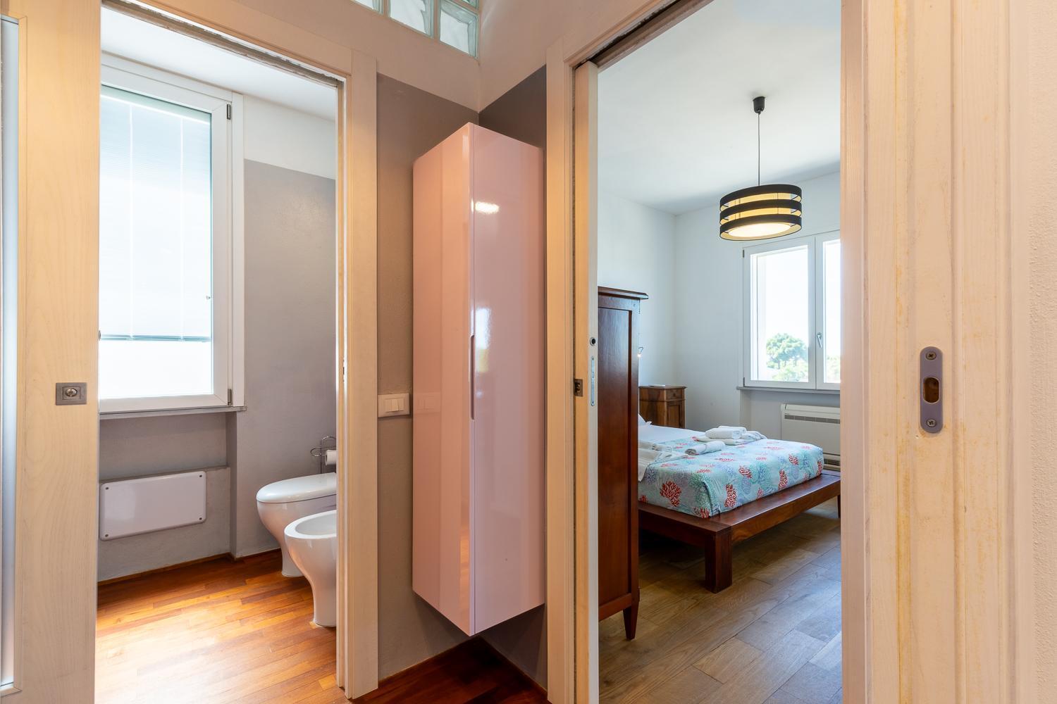קליארי Sunichele Luxury Apartment מראה חיצוני תמונה