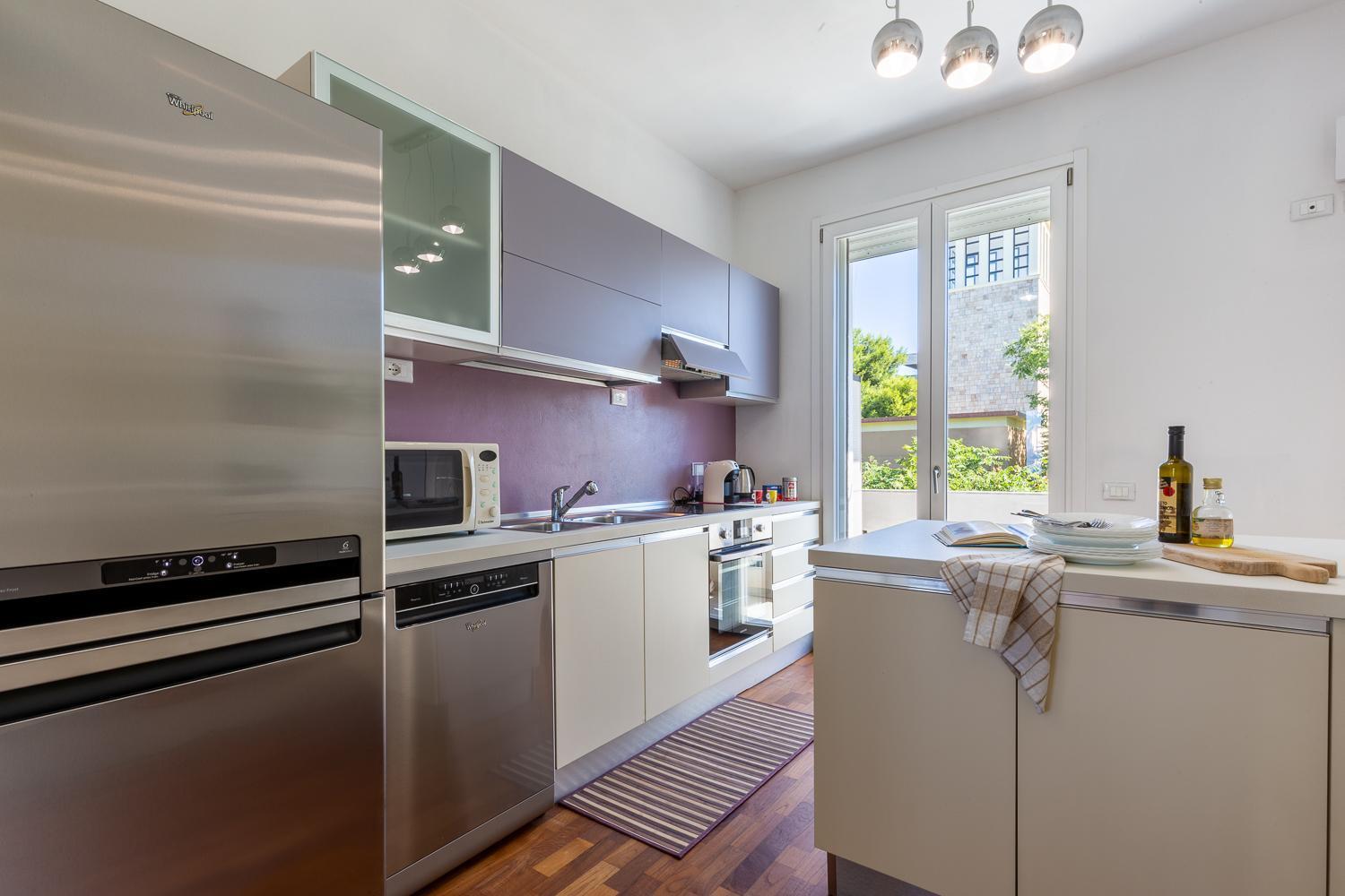 קליארי Sunichele Luxury Apartment מראה חיצוני תמונה